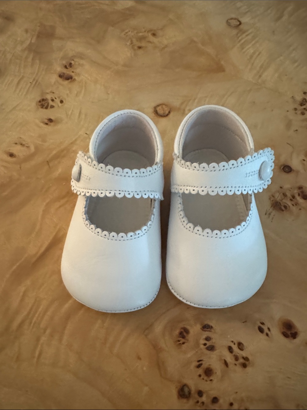 Patucos Mary Jane Crib Shoe